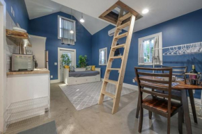 Blue Bay Suite! Near Downtown and Foodie Hot Spots